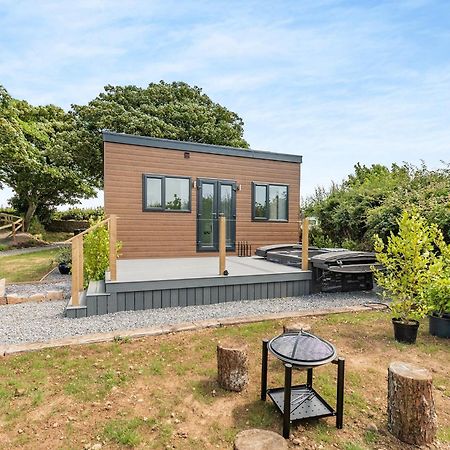 Calvesland Hideaway Hotel Manorbier Exterior photo