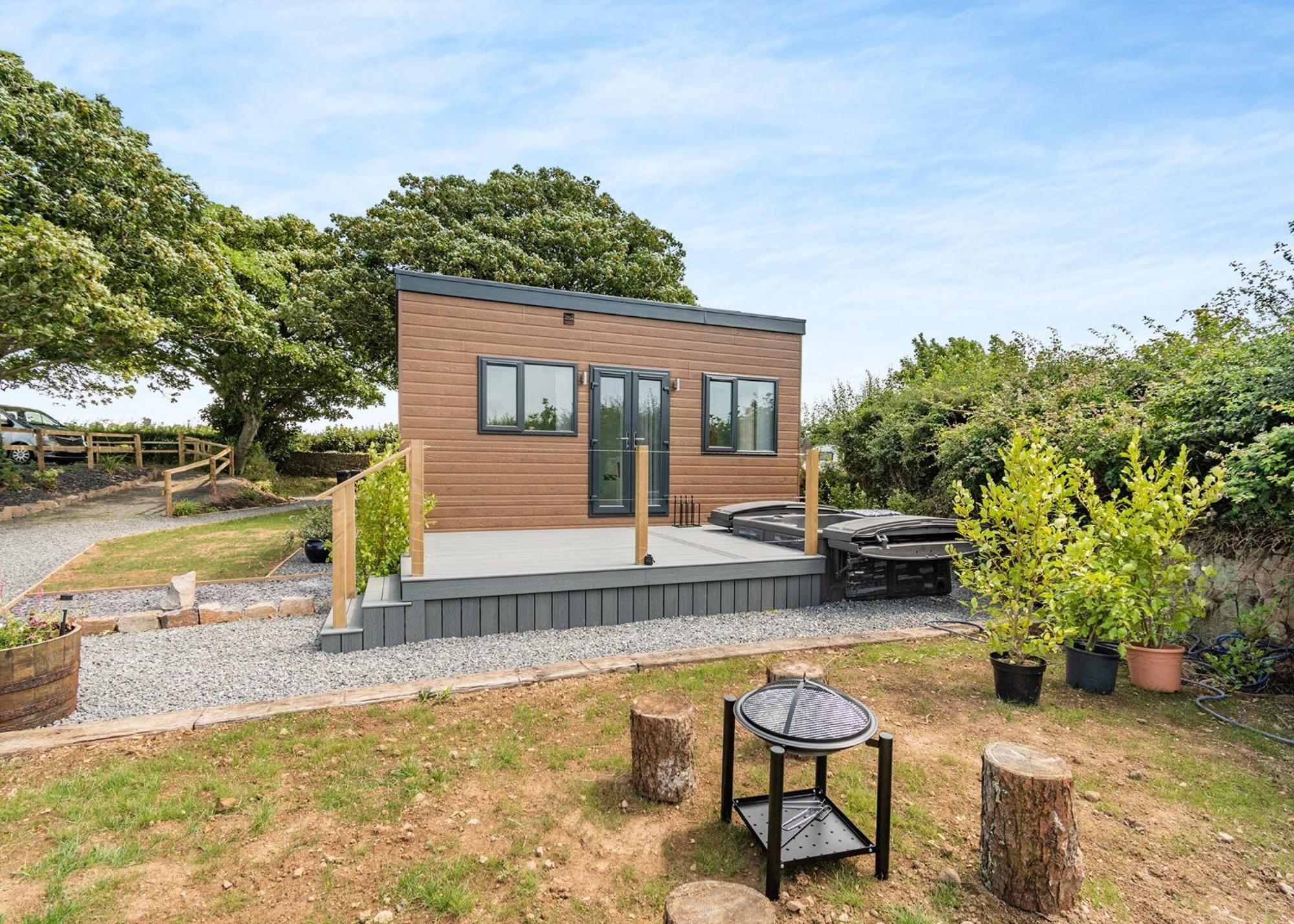 Calvesland Hideaway Hotel Manorbier Exterior photo